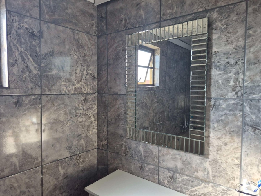 2 Bedroom Property for Sale in Kwazakhele Eastern Cape